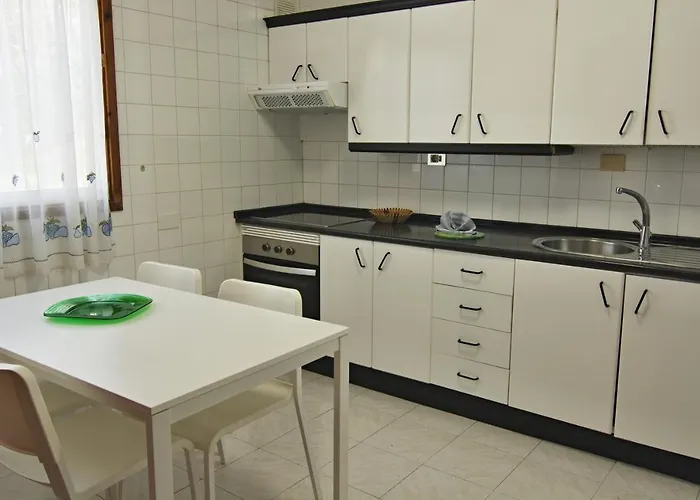 Casa Annie, Con Jardin Y Cerca La Playa * לוס כריסטיאנוס