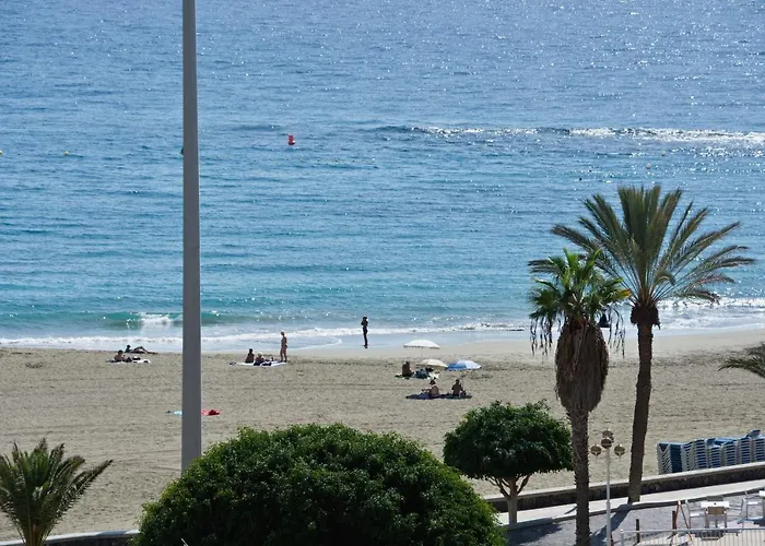 Casa Annie, Con Jardin Y Cerca La Playa דירה